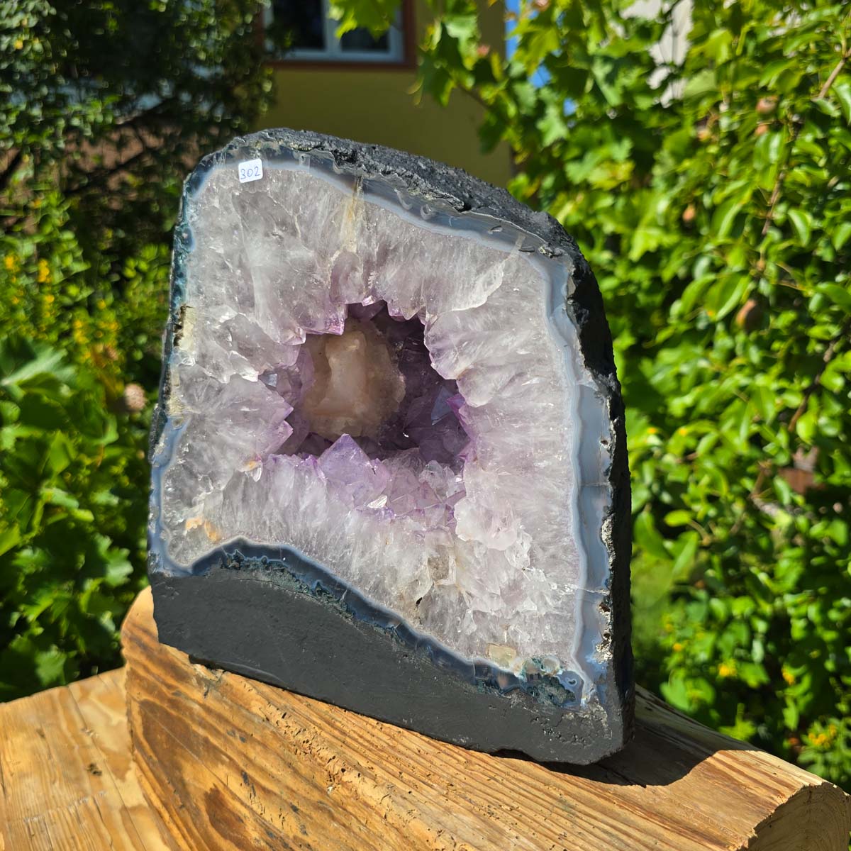 Amethyst Druse – Geode - 26x25cm und 15,4kg – Steinwelten OG - Nr. 302 aus Brasilien mit hellvioletten Kristallen