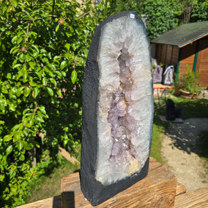 Amethyst Druse – Geode - 52x23cm und 25,9kg – Steinwelten OG - Nr. 309, featuring bright, light purple crystals from Brazil