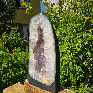 Amethyst Druse – Geode - 52x23cm und 25,9kg – Steinwelten OG - Nr. 309, helle leuchtende Kristalle aus Brasilien
