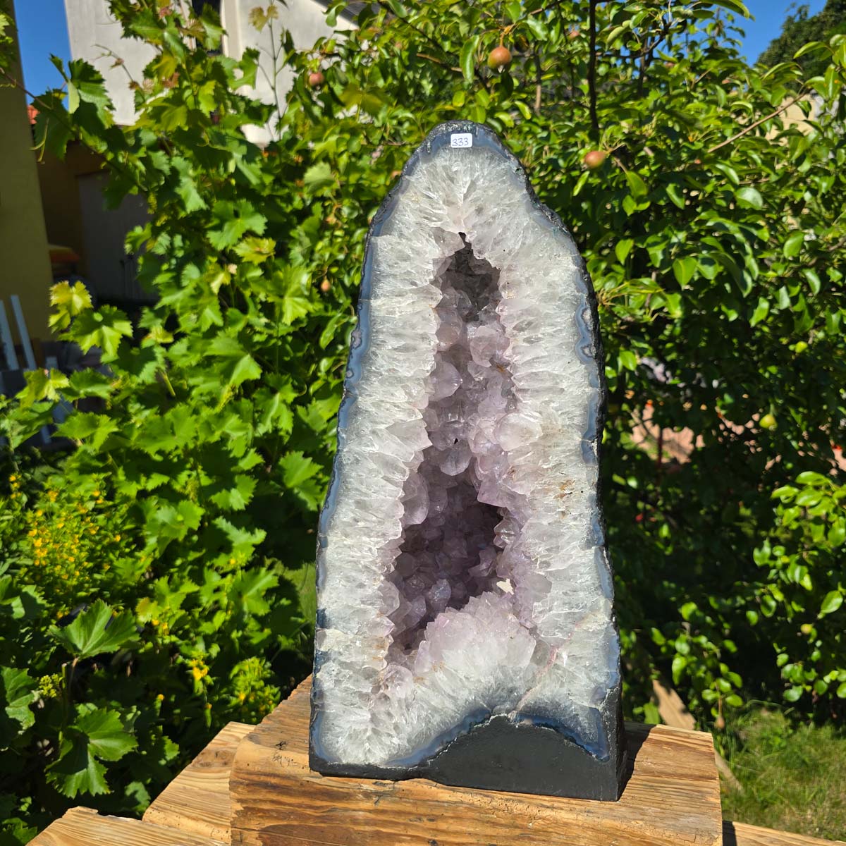 Amethyst Druse – Geode - 47x24x21cm und 22kg – Steinwelten OG - Nr. 333, leuchtende Kristalle, luxuriöses Wohnaccessoire