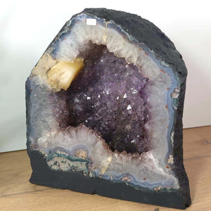 Amethyst Druse – Geode - 28x25cm und 14,1kg – Steinwelten OG - Nr. 336 with bright purple crystals from Brazil