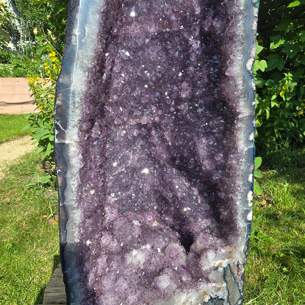 Amethyst Druse – Geode - 84x23x26cm und 45,4kg – Steinwelten OG - Nr. 361, unique decoration for stylish spaces.