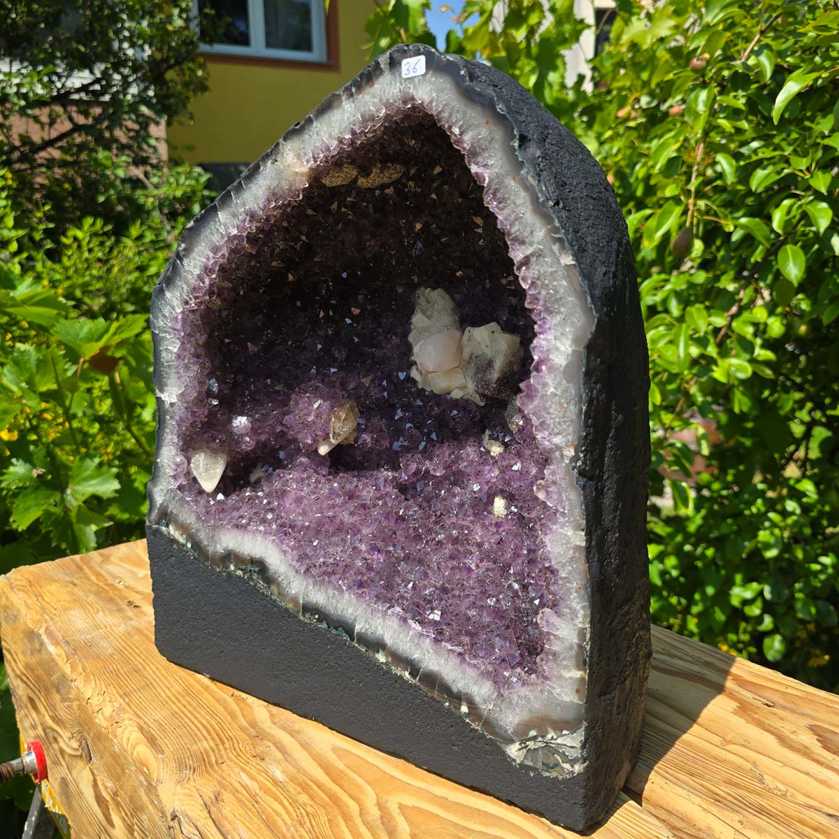 Amethyst Druse – Geode - 38x34x23cm und 29kg – Steinwelten OG - Nr. 36, einzigartiger Wohnakzent und Meditationshilfe