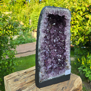 Amethyst Druse – Geode - 41x22x16cm und 15kg – Steinwelten OG - Nr. 442, perfect for stylish interiors and therapeutic spaces.