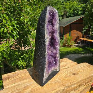 Amethyst Druse – Geode - 52x25x18cm und 23,6kg – Steinwelten OG - Nr. 44, ideal for stylish interiors and therapy spaces.