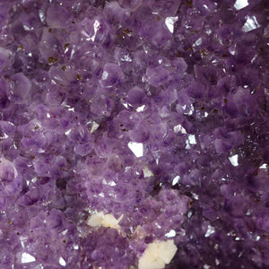 Amethyst Druse – Geode - 38x49x21cm und 41,8kg – Steinwelten OG - Nr. 451, perfect for stylish interior decor and meditation spaces.