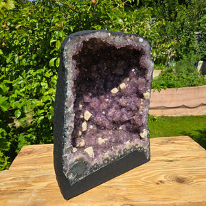 Amethyst Druse – Geode - 43x32x22cm und 31,2kg – Steinwelten OG - Nr. 53, ideal for unique interior design and meditation spaces.