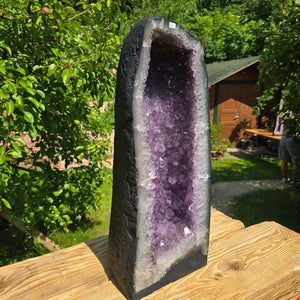 Amethyst Druse – Geode - 54x22x22cm und 27kg – Steinwelten OG - Nr. 56, perfect for elegant interiors and healing spaces.