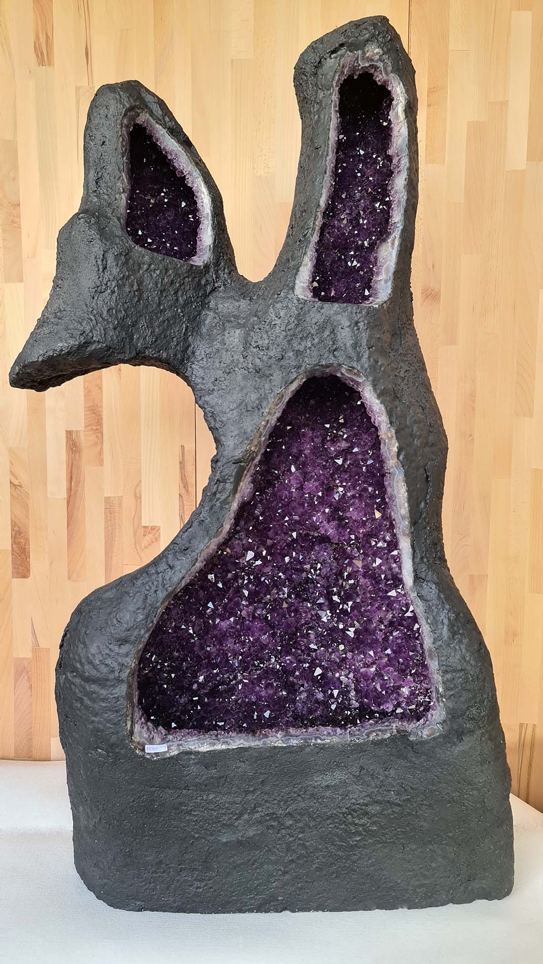 Amethystdruse 1A - Harmonie, Transformation und Entspannung - UNIKAT 188 in modernem Raumdesign zur Meditation und Entspannung.