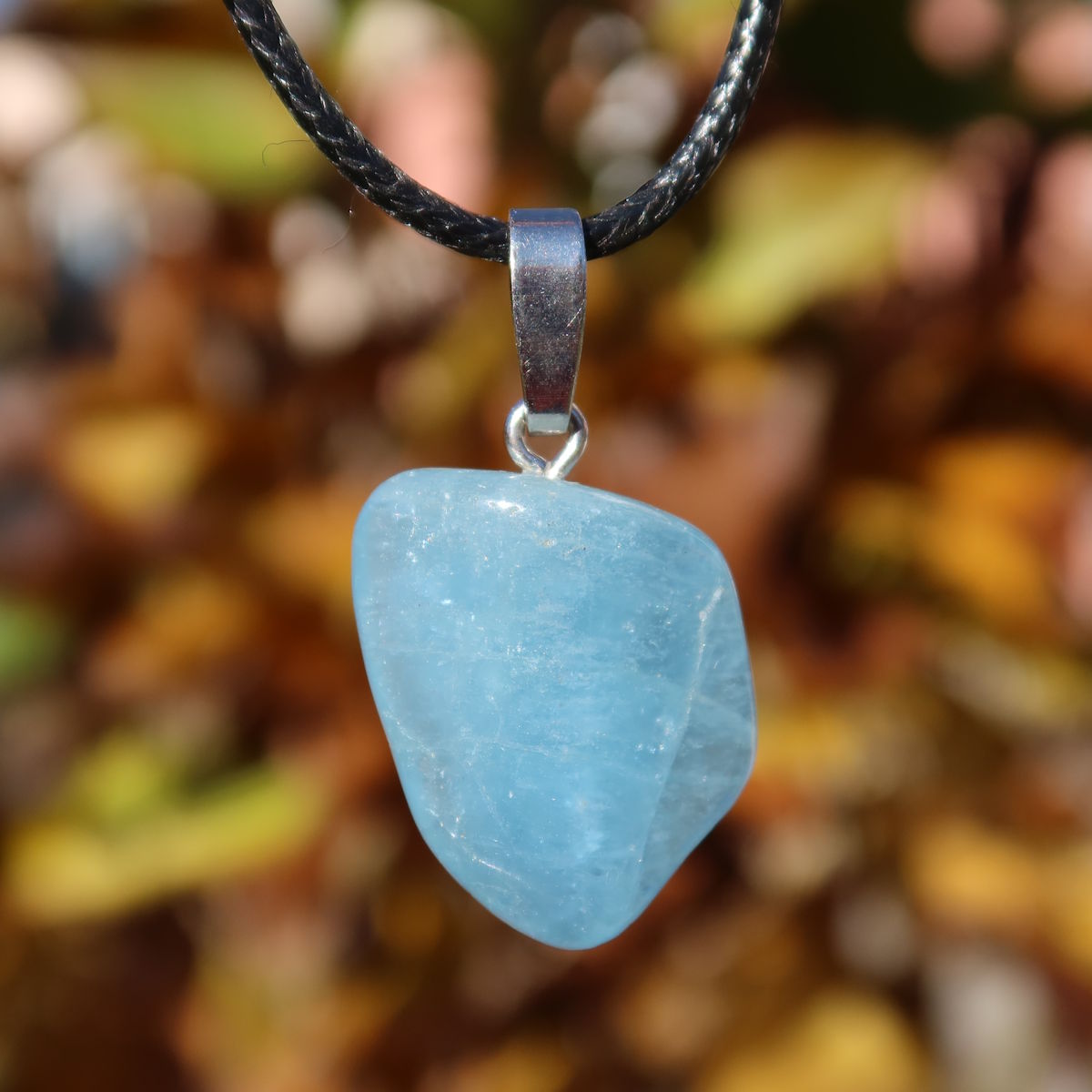 1A Qualität Aquamarin Anhänger 24mm - Ausgeglichenheit und frische Energie - UNIKAT Nr. 4 in hellblauem Farbton