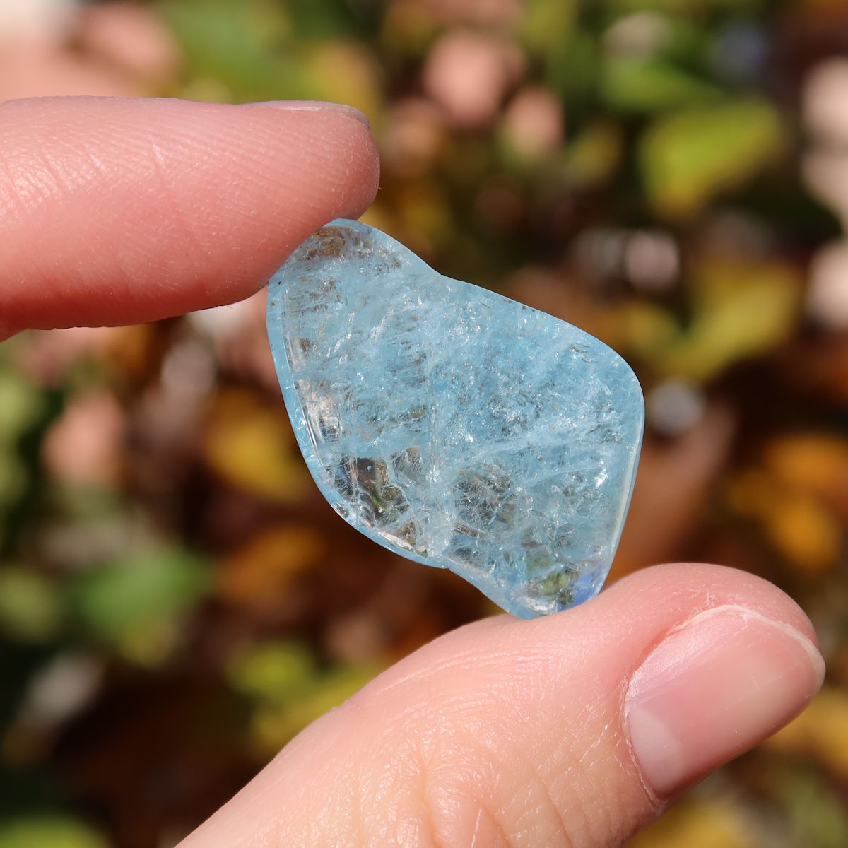 1A Qualität Aquamarin Handschmeichler 30mm - Ausgeglichenheit und frische Energie - UNIKAT Nr. 13, strahlt Ruhe und Leichtigkeit aus