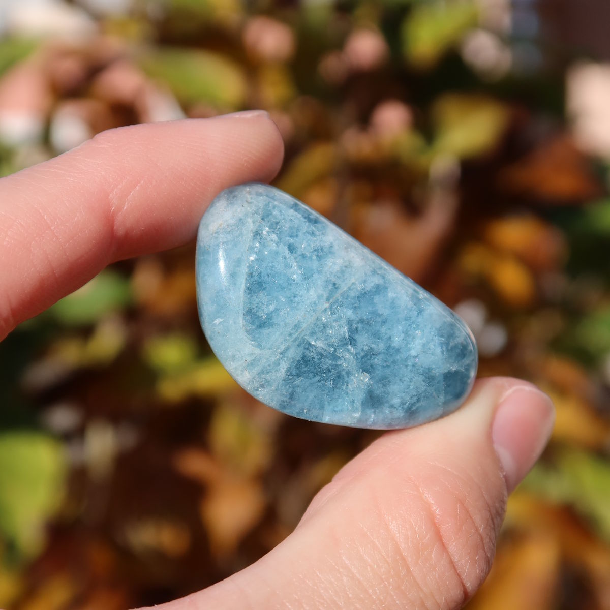 1A Qualität Aquamarin Handschmeichler 35mm - Ausgeglichenheit und frische Energie - UNIKAT Nr. 8