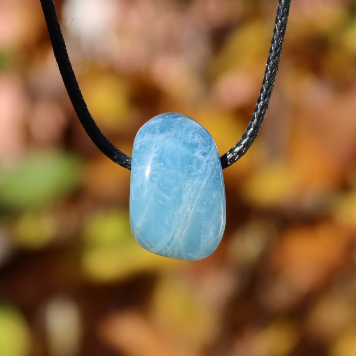 1A Qualität Aquamarin gebohrt 25mm - Ausgeglichenheit und frische Energie - UNIKAT Nr. 1 Anhänger in sanftem hellblau