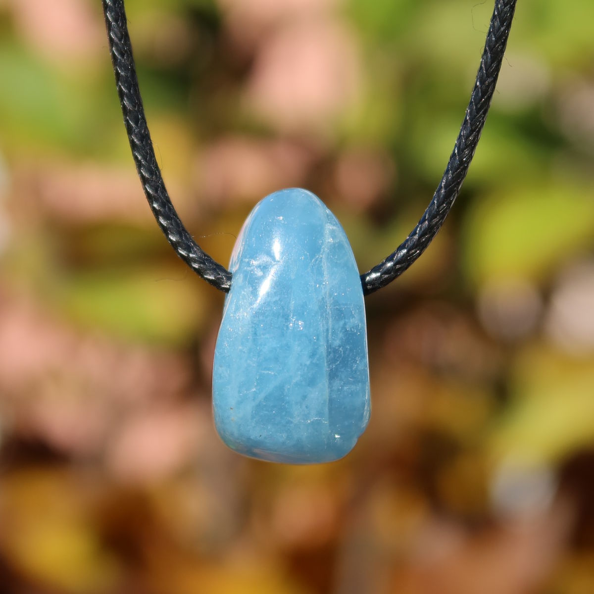 1A Qualität Aquamarin gebohrt 27mm - Ausgeglichenheit und frische Energie - UNIKAT Nr. 2, hellblauer Edelstein-Anhänger