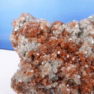 Natürliche rohe Aragonit Kristalle aus Marokko, ideal für Sammler und Liebhaber von Steinwelten in Graz und Wiener Neustadt.