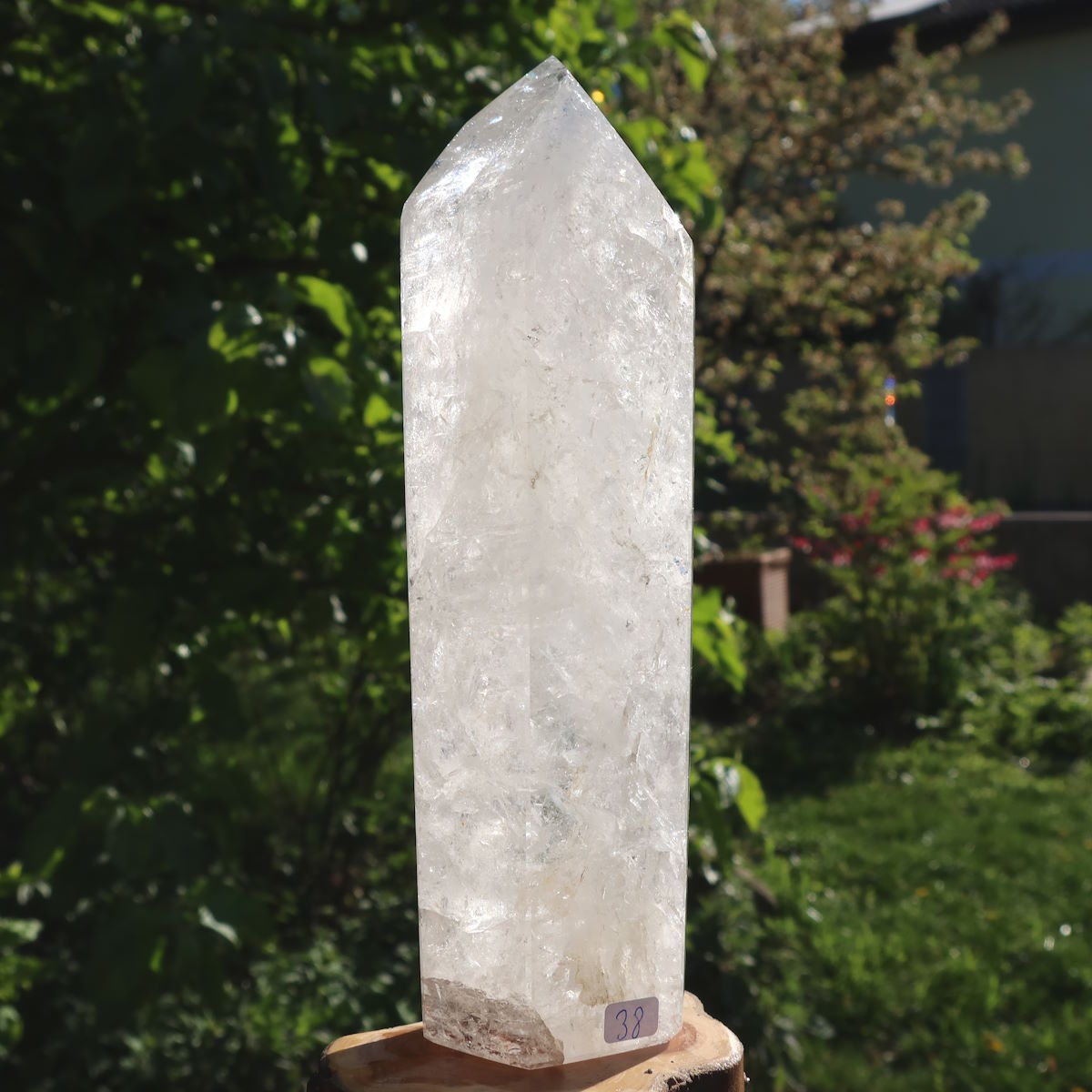 Großer Obelisk aus Bergkristall 