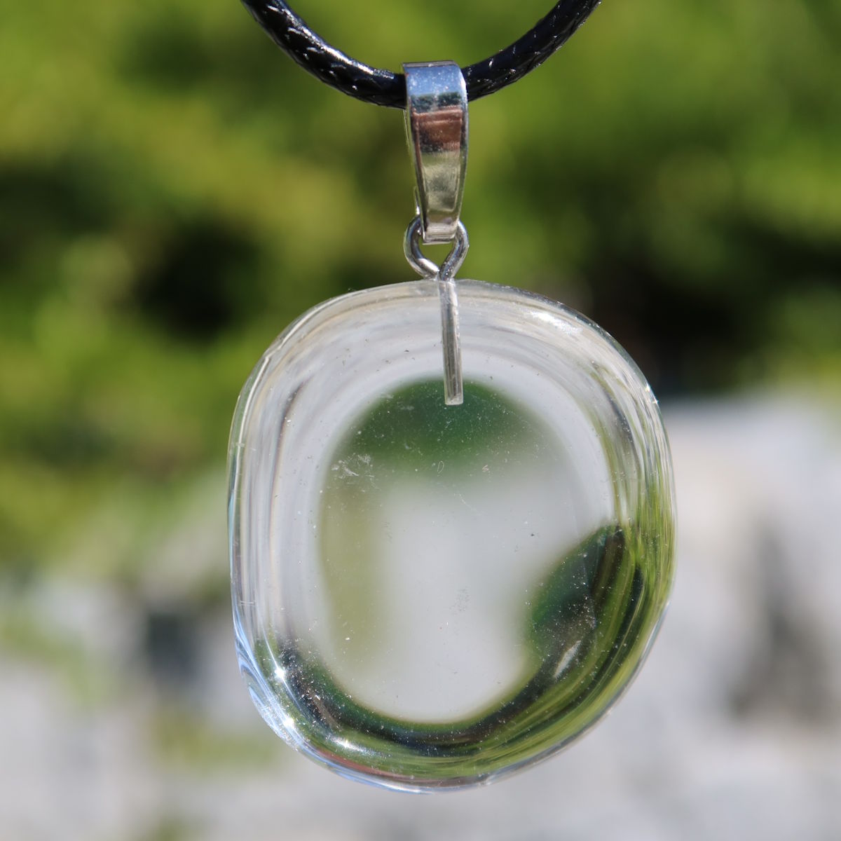 Bergkristall Anhänger 30mm mit Silberöse für Klarheit und Fokus im Alltag.