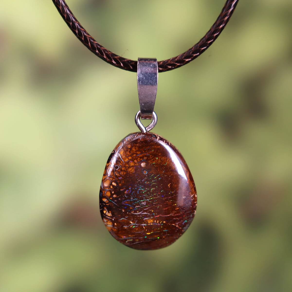 Boulder Opal Anhänger - Unikat Nr. 49 - Handgeschliffen - Echter Edelstein mit massiver Silberschlaufe - Größe 20x16mm - Freude und Leichtigkeit