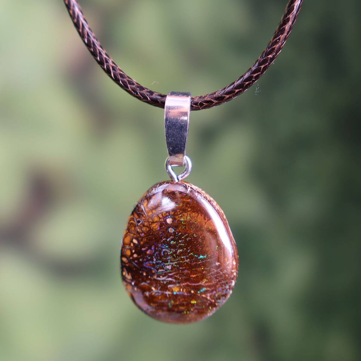 Boulder Opal Anhänger - Unikat Nr. 49 - Handgeschliffen - Echter Edelstein mit massiver Silberschlaufe - Größe 20x16mm - Freude und Leichtigkeit