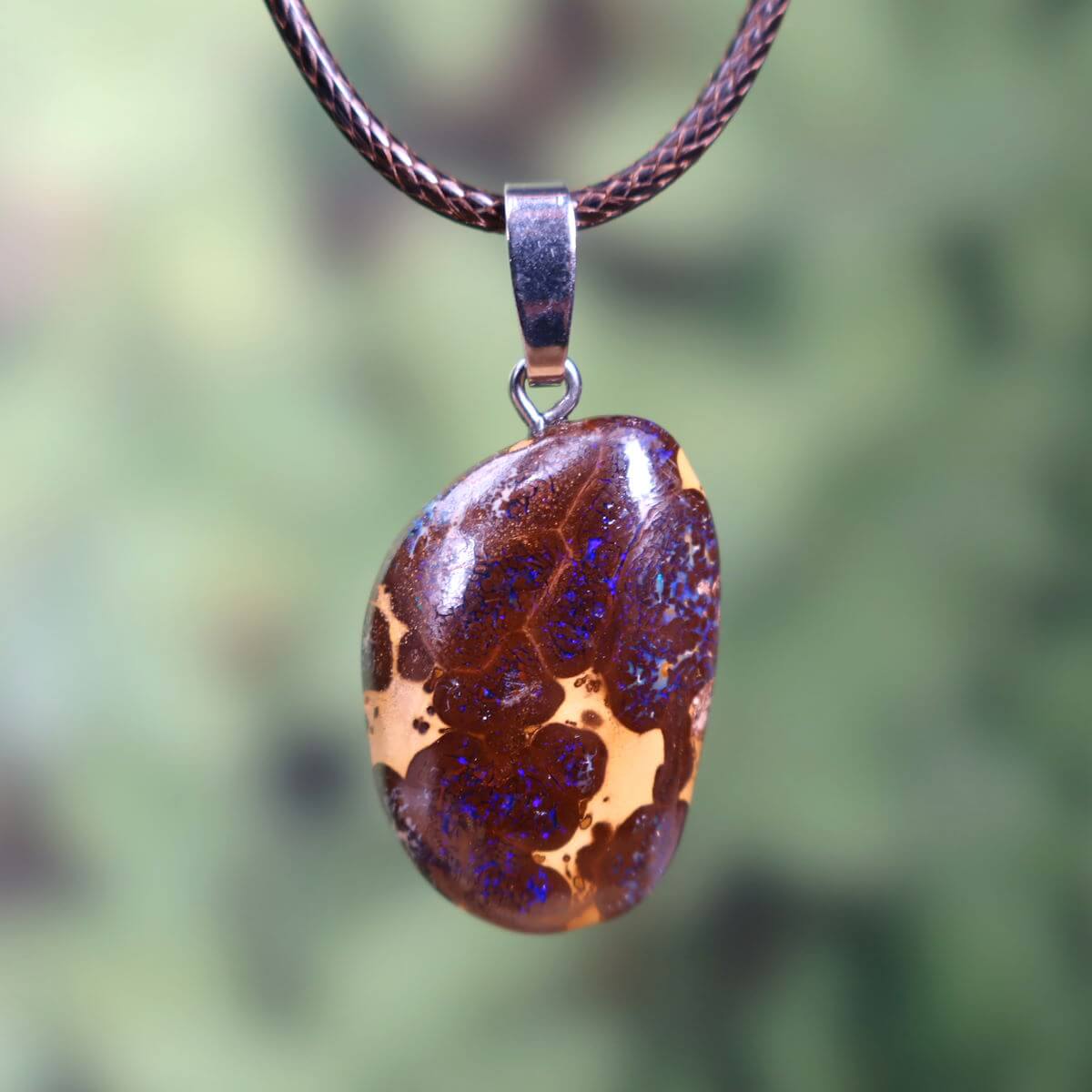 Boulder Opal Anhänger - Unikat Nr. 58 - Handgeschliffen - Echter Edelstein mit massiver Silberschlaufe - Größe 27x19mm - Freude und Leichtigkeit