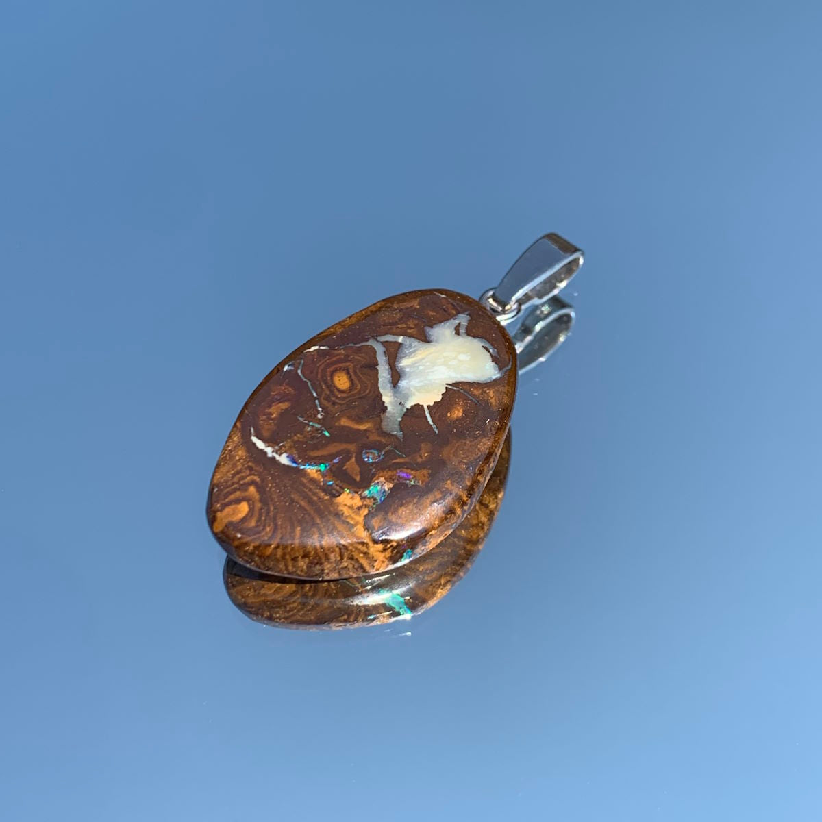 Boulder Opal Anhänger mit Öse