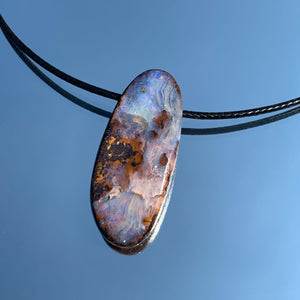 Gebohrt Boulder Opal