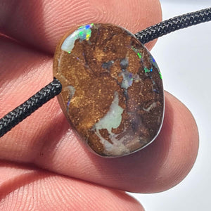 Opal gebohrt von Steinwelten
