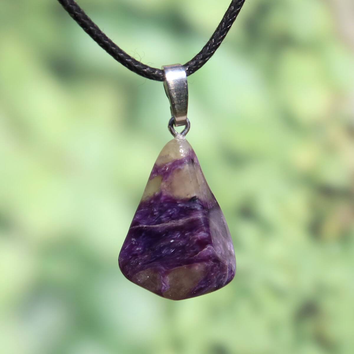 Charoit 1A Anhänger mit Silberschlaufe, 30mm, tiefvioletter Edelstein aus Russland, UNIKAT, für Gelassenheit und starke Nerven.