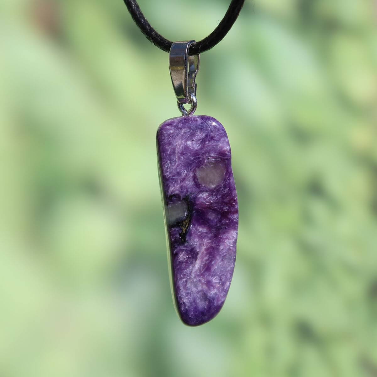 Charoit Anhänger mit Silberschlaufe, 36mm, tiefviolett, online kaufen bei Steinweltn, Graz, Wiener Neustadt