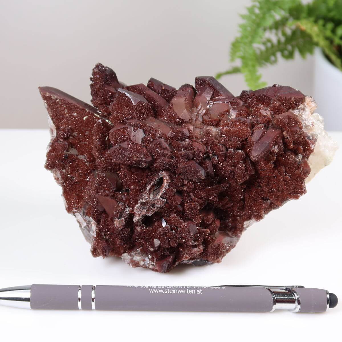 Seltene Hämatit Quarz Bergkristall Stufe aus Marokko, 12x11x7cm, ideal für Sammler, online kaufen bei Steinwelten Graz und Wiener Neustadt.