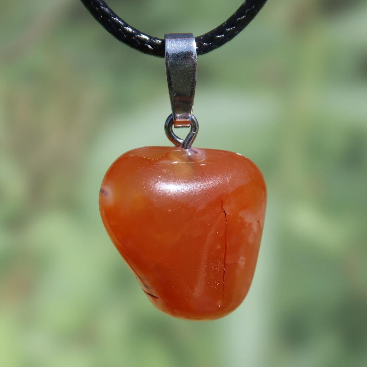 Natürlicher Karneol Anhänger 22mm mit einzigartigen Maserungen, bringt Lebensfreude und Selbstbewusstsein, UNIKAT Nr. 18