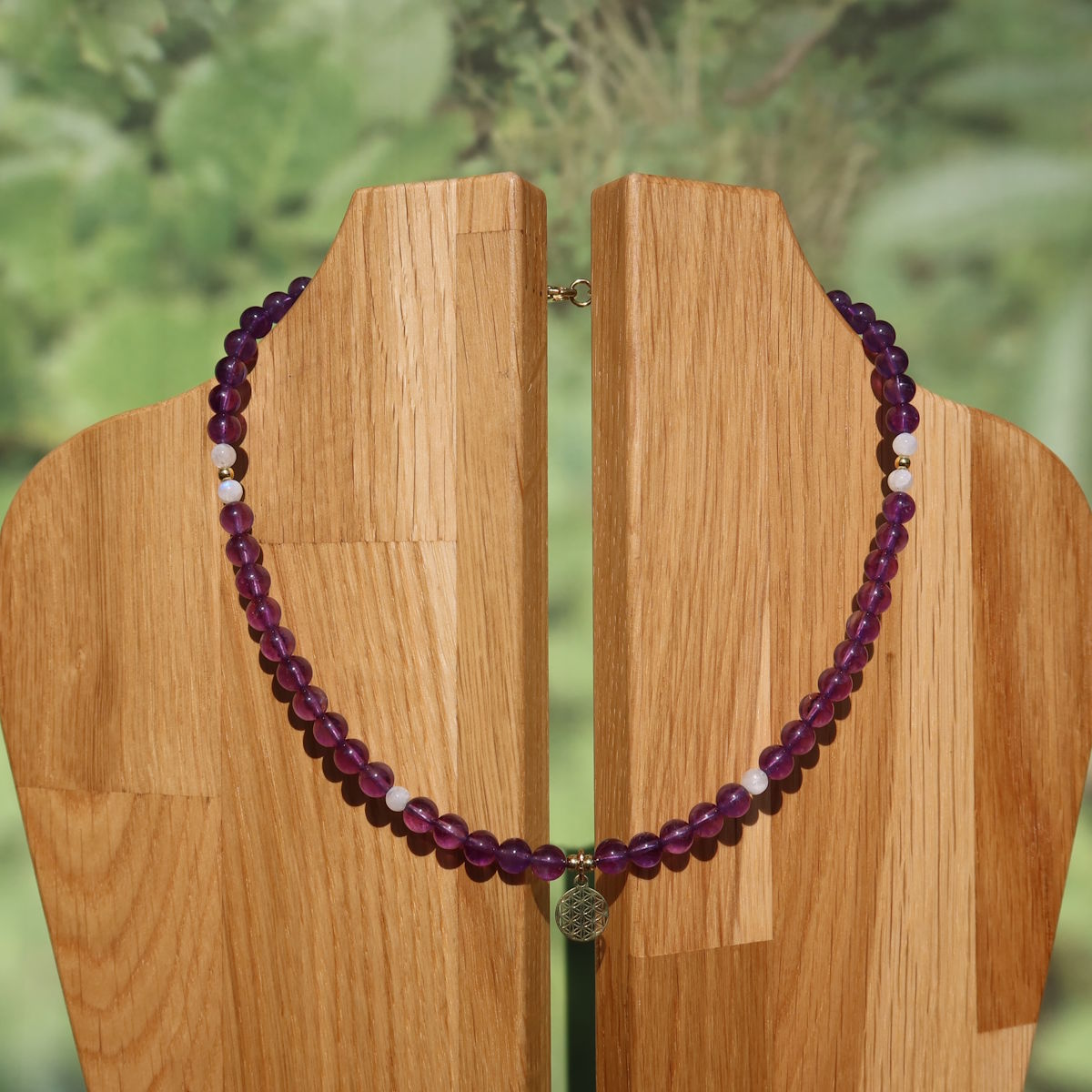 Amethyst Kette mit weißem Labradorit und Blume des Lebens, 41cm, Symbol für Spiritualität und Weiblichkeit