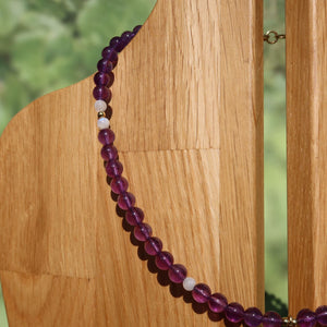 Amethyst Kette mit weißem Labradorit und Blume des Lebens Symbol, Spiritualität und Weiblichkeit, 41 cm, Nr. 6