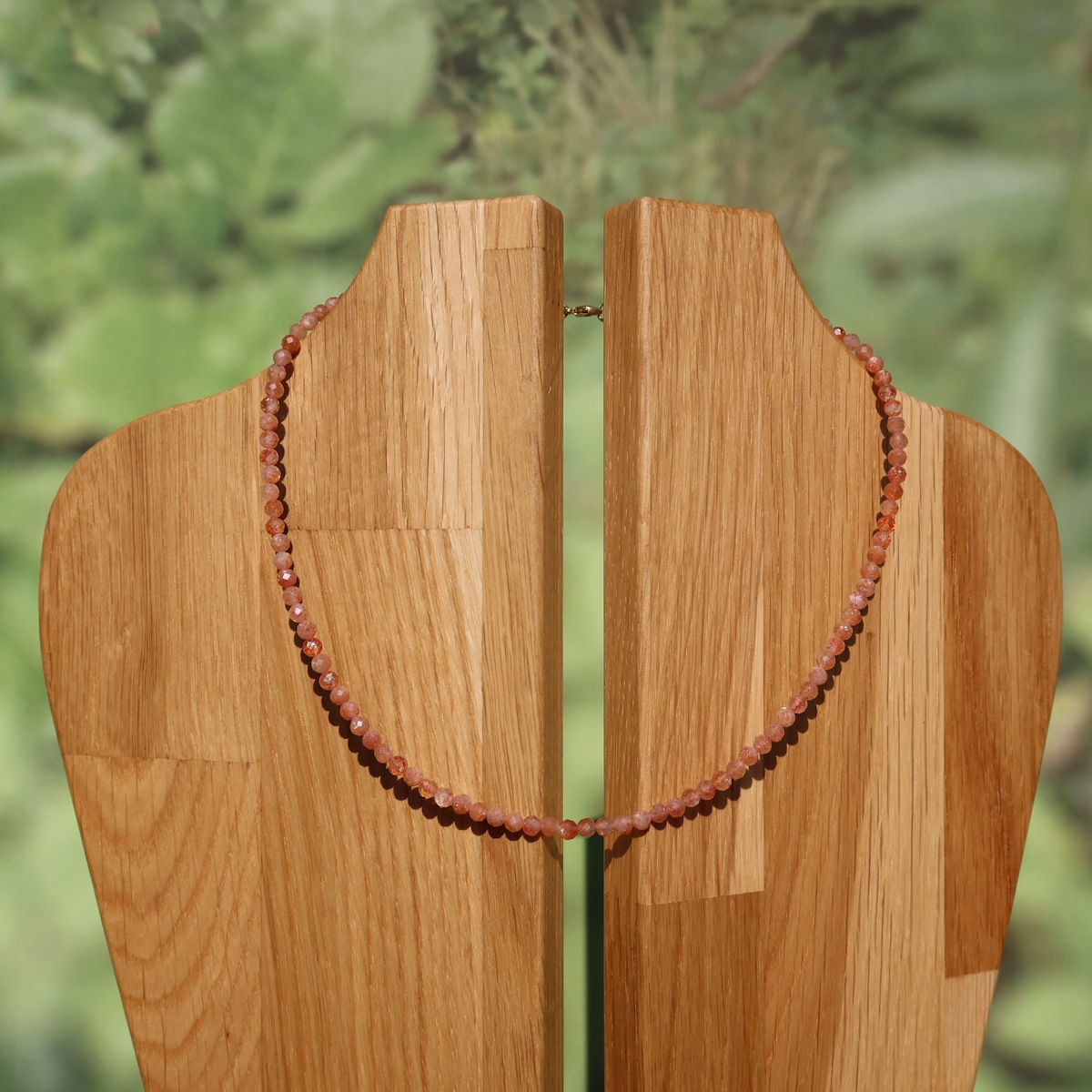 Sonnenstein facettierte Edelsteinkette 42cm mit goldenen Reflexen, Optimismus und Selbstvertrauen, Schmuckstück, Nr. 16.