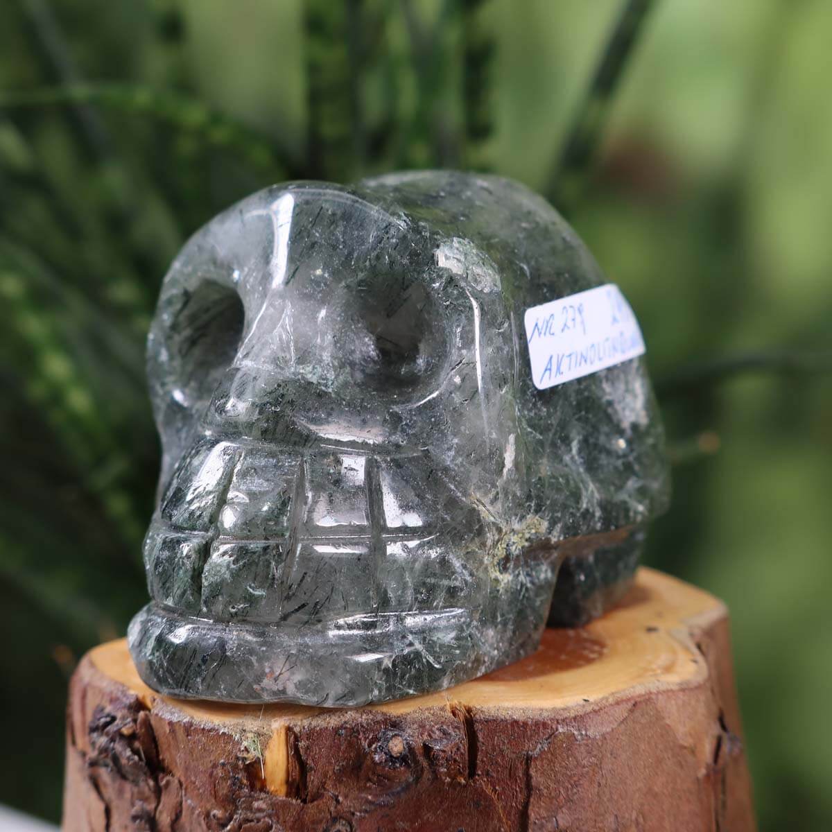 Handmade Actinolite Quartz Crystal Skull - Unique Collector's Piece - Mineralien und Edelsteine online kaufen - 8x6 cm