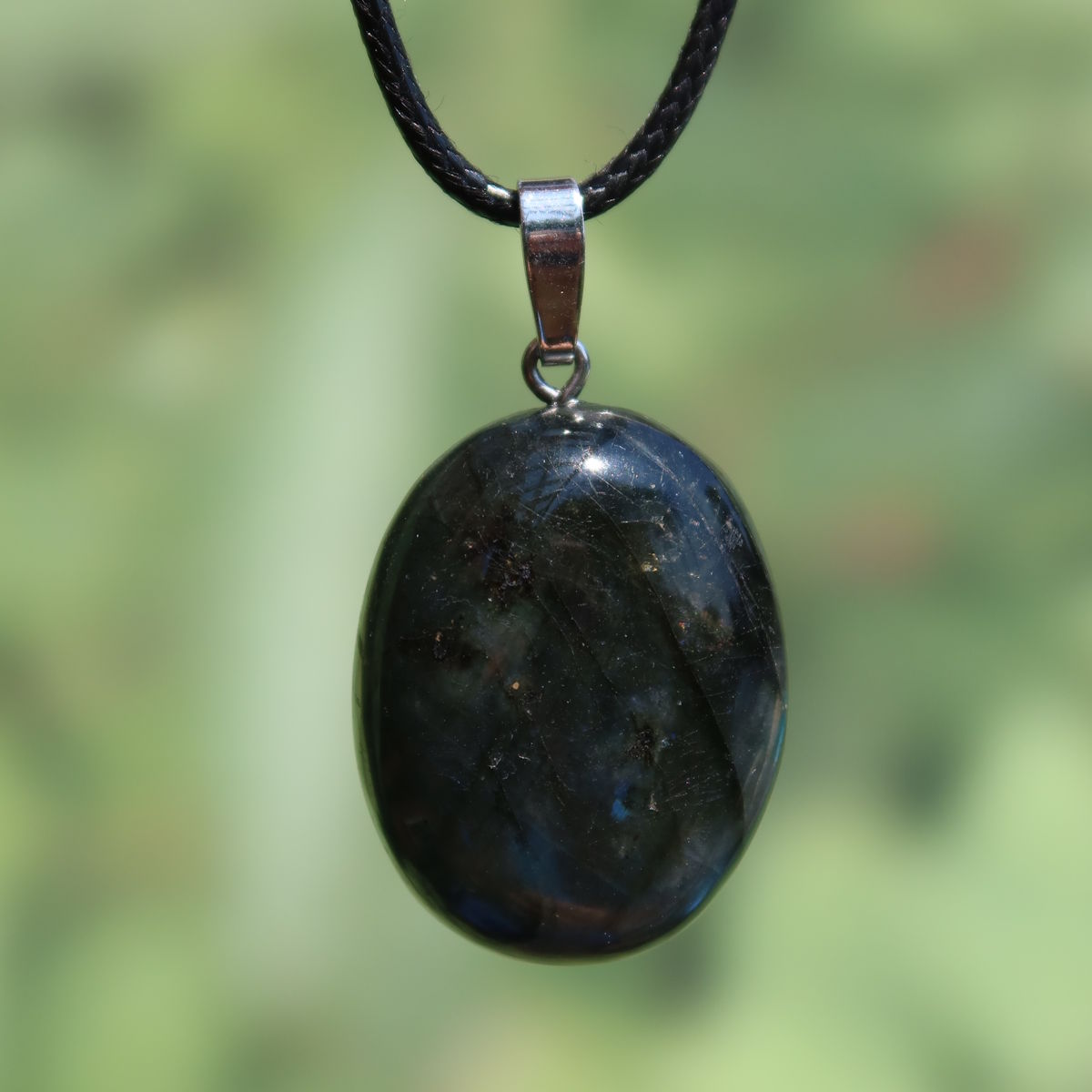 Natürlicher 1A Labradorit Anhänger, poliert mit Silberschlaufe 35mm - für Entspannung und Kreativität - UNIKAT Nr. 16