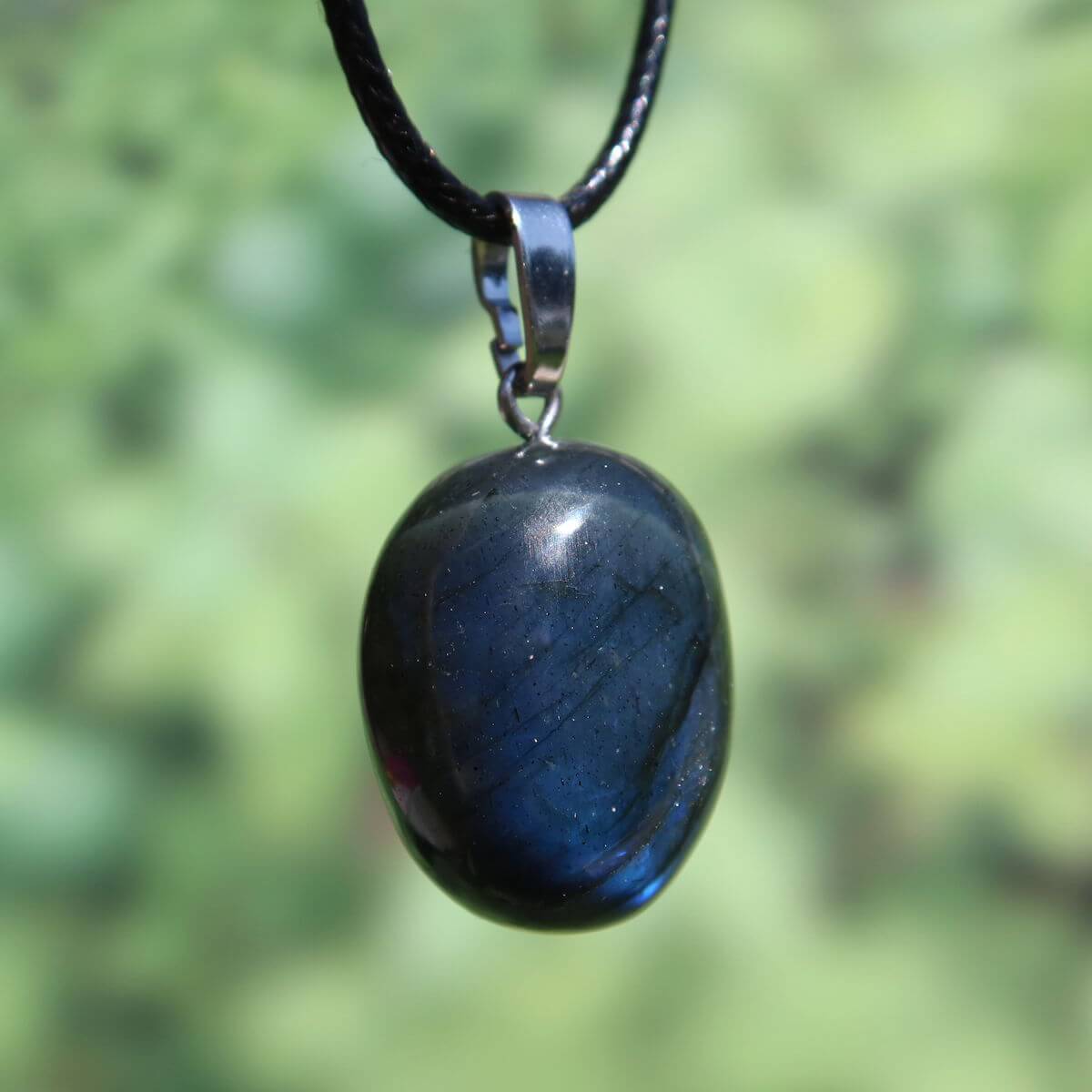 Natürlicher Labradorit Anhänger mit Silberschlaufe 25mm in Blau-Schimmer, einzigartig, online kaufen, Heilstein Schmuck