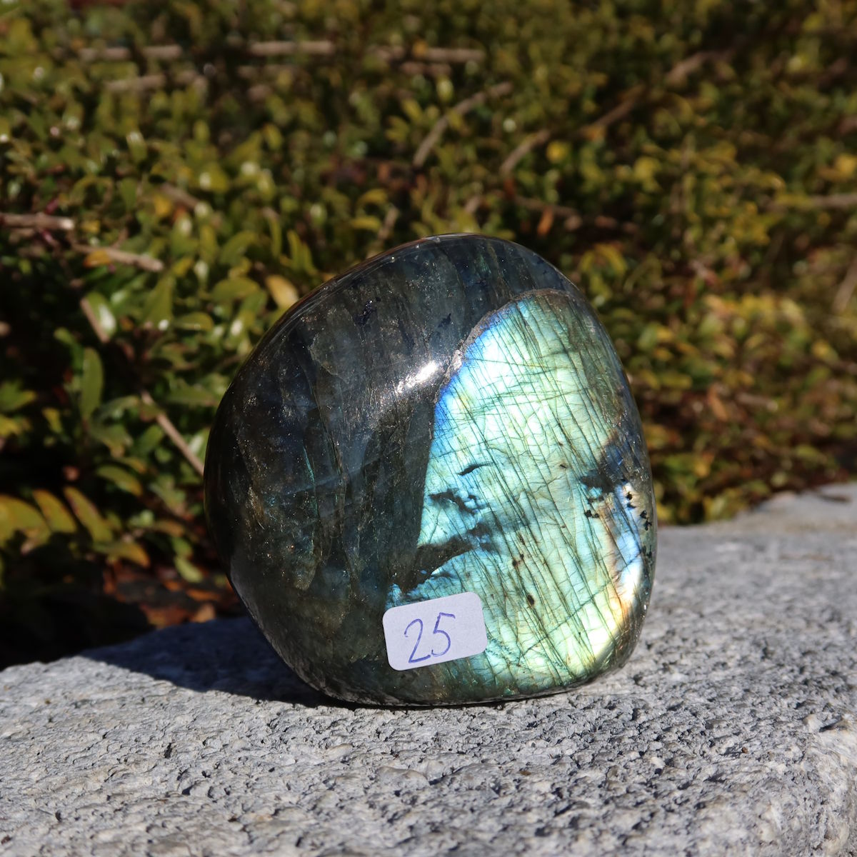 Labradorit Freiform poliert - 7x6cm - Intuition und Kreativität Nr.25, einzigartiges Naturwerk mit faszinierendem Farbspiel