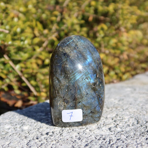 Labradorit Freiform poliert - 6x4cm - Intuition und Kreativität Nr.7, faszinierendes Farbspiel von Blau- und Grüntönen, polierte Oberfläche