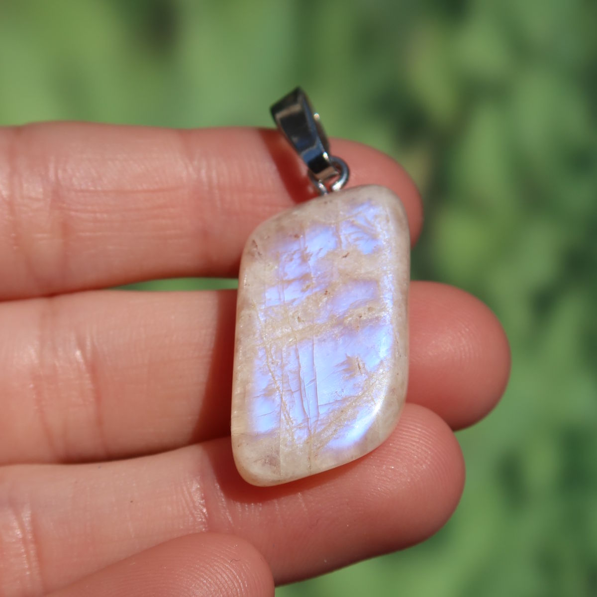 1A Qualität Mondstein Anhänger - Weiblichkeit und Intuition - UNIKAT Nr. 14