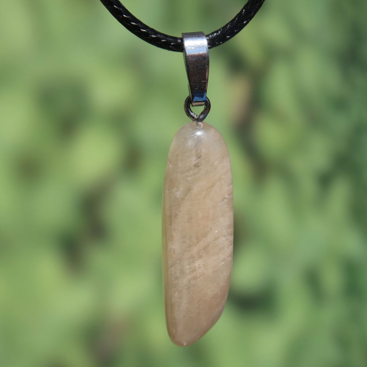 1A Qualität Mondstein Anhänger - Weiblichkeit und Intuition - UNIKAT Nr. 15