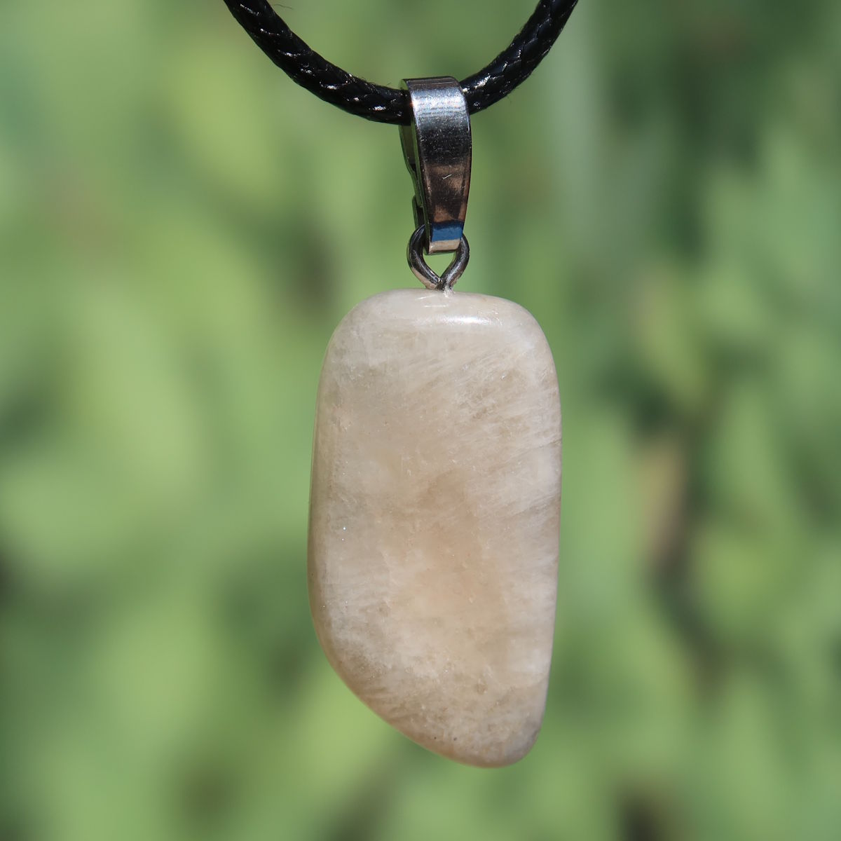 1A Qualität Mondstein Anhänger - Weiblichkeit und Intuition - UNIKAT Nr. 5