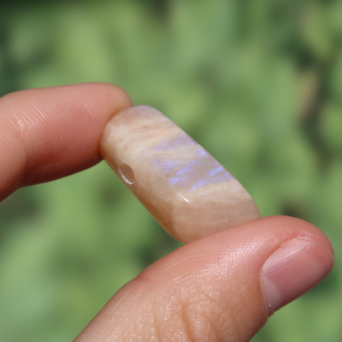 1A Qualität Mondstein weiß gebohrt - Weiblichkeit und Intuition - UNIKAT Nr. 8