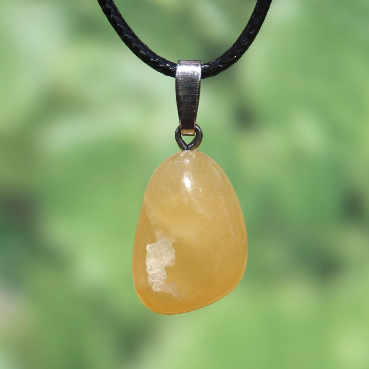 Calcit orange Anhänger - Selbstvertrauen und Positivität - Nr. 1