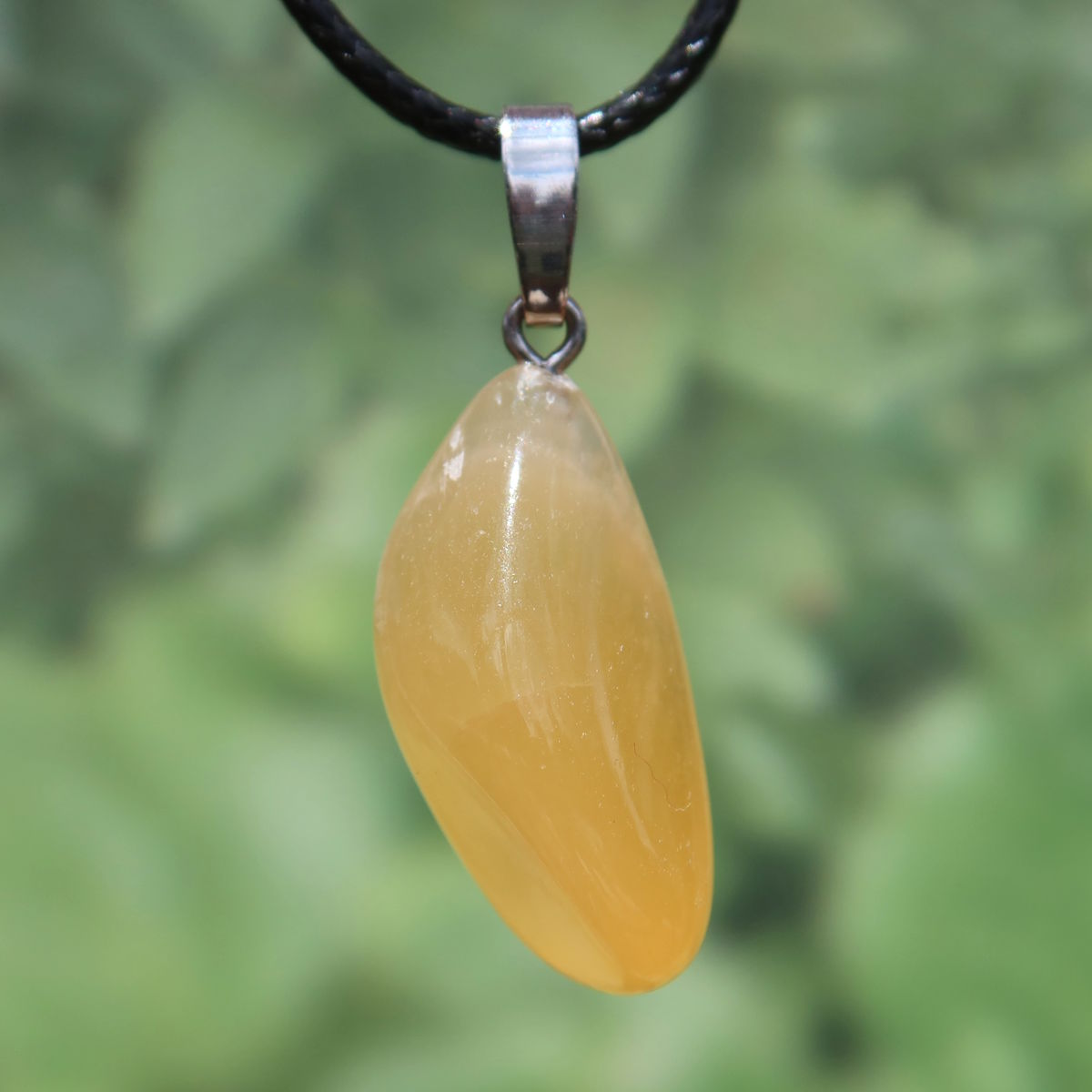 Calcit orange Anhänger - Selbstvertrauen und Positivität - Nr. 22