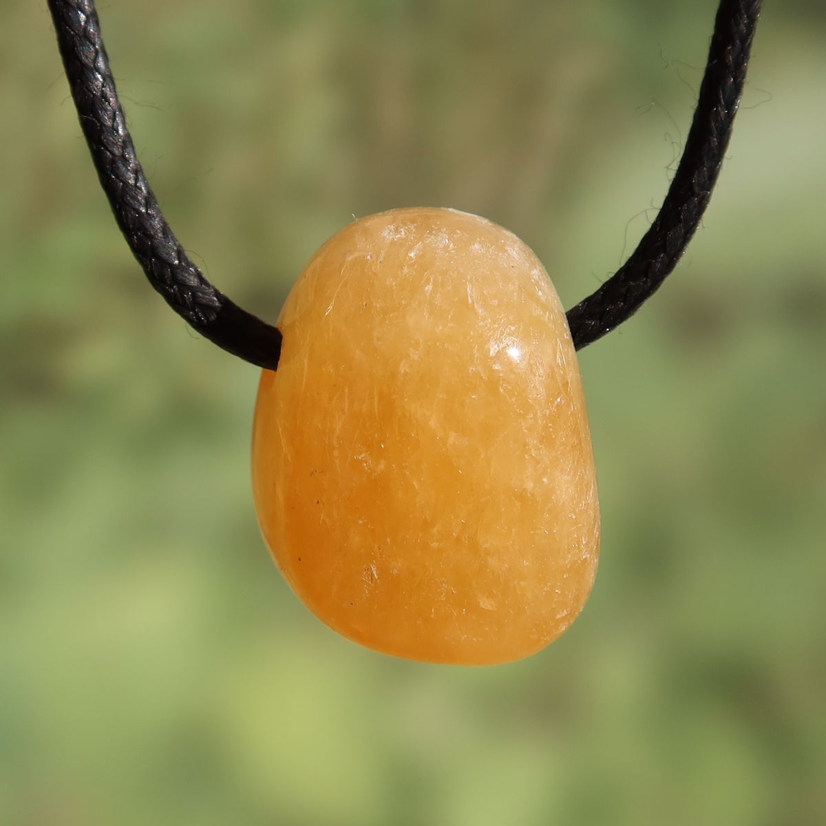 Calcit orange gebohrt - Selbstvertrauen und Positivität - Nr. 15