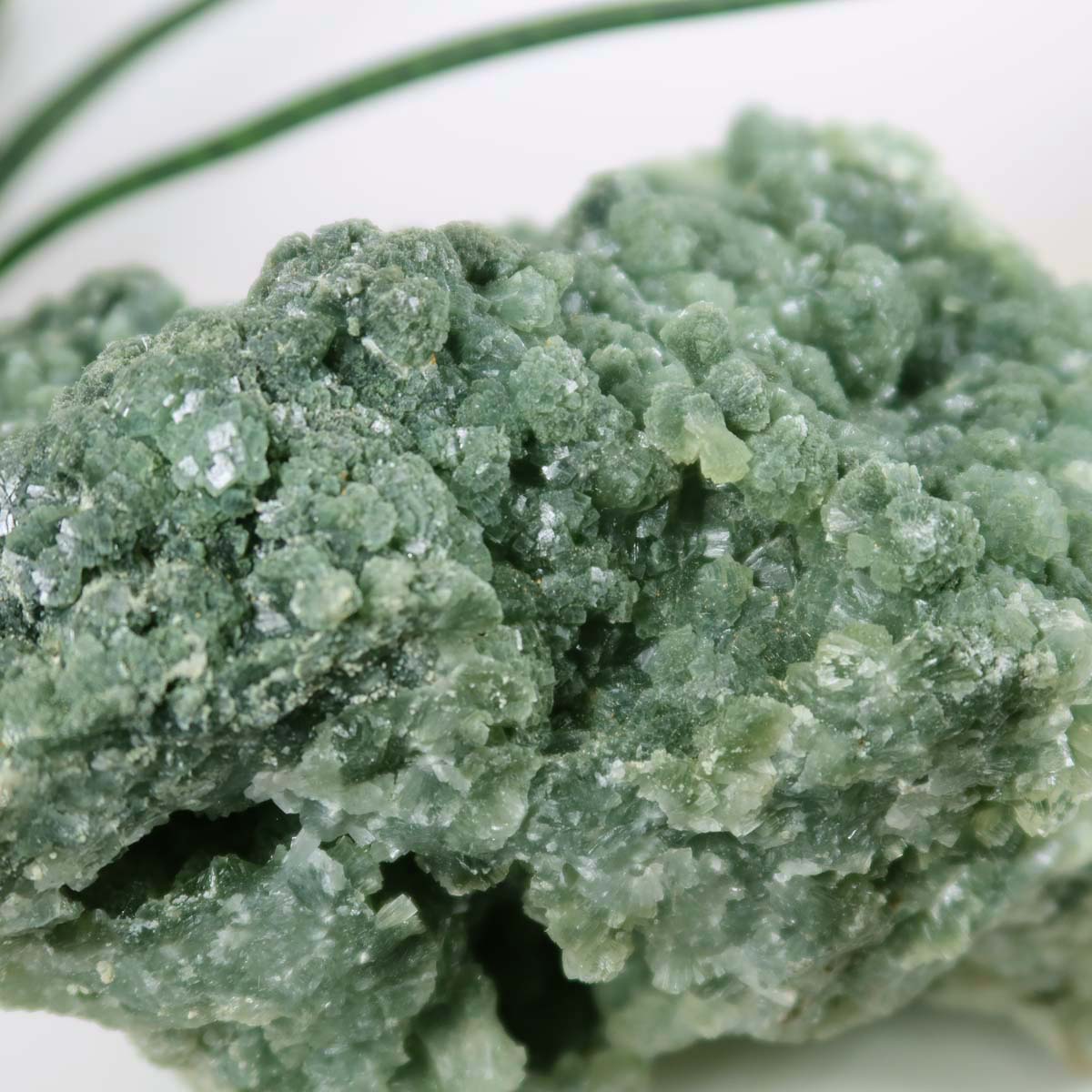 Prehnit 1A Kristall Stufe – aus Marokko 20x10cm - Exklusive Stücke für Sammler und Liebhaber Unikat Nr.45, grün und strahlend.