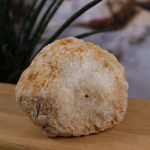 Quarz Geode geöffnet – Glücksgeode – Stabilität und Klarheit – 11x10x7cm - Unikat Nr. 20, natürliche Dekoration, innere Stärke