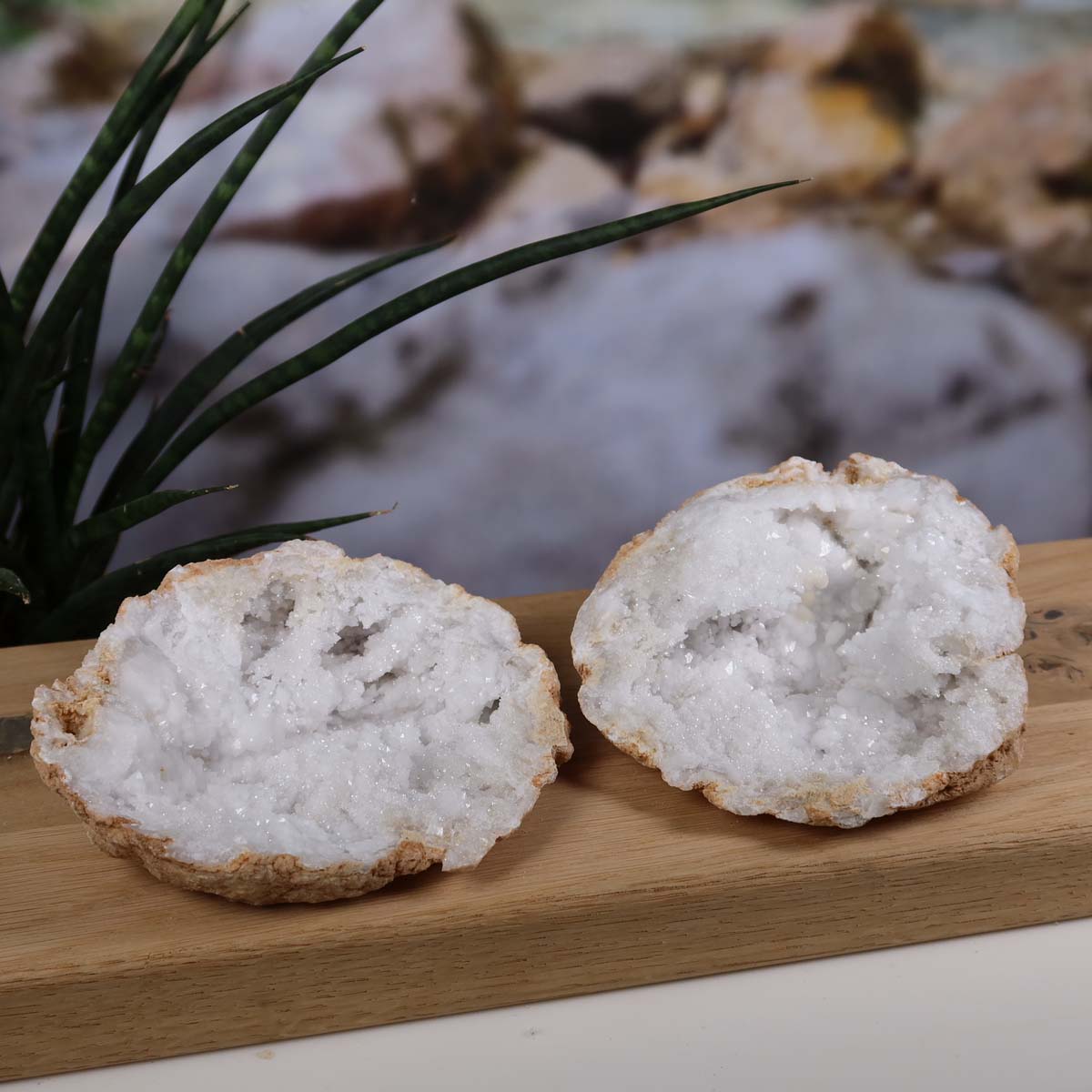 Quarz Geode geöffnet – Glücksgeode – Stabilität und Klarheit – 12x10x5 cm- Unikat Nr. 23, natürliche Quarz Kristalle aus Marokko