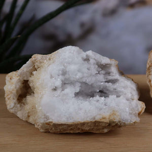 Quarz Geode geöffnet – Glücksgeode – Stabilität und Klarheit – 12x10x6cm - Unikat Nr. 34, Naturprodukt aus Marokko dekorativ